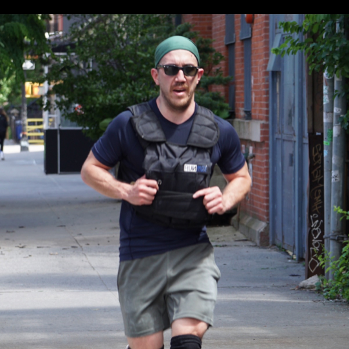 David Berlin running with weighted vest
